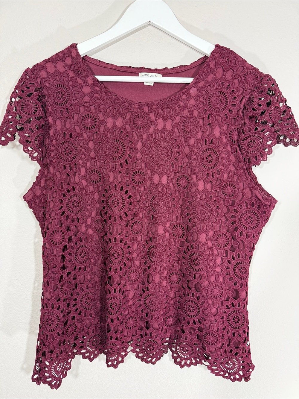 Ultra Pink Floral Crochet Lace Cap Sleeve Top - Plum [LP0712]
